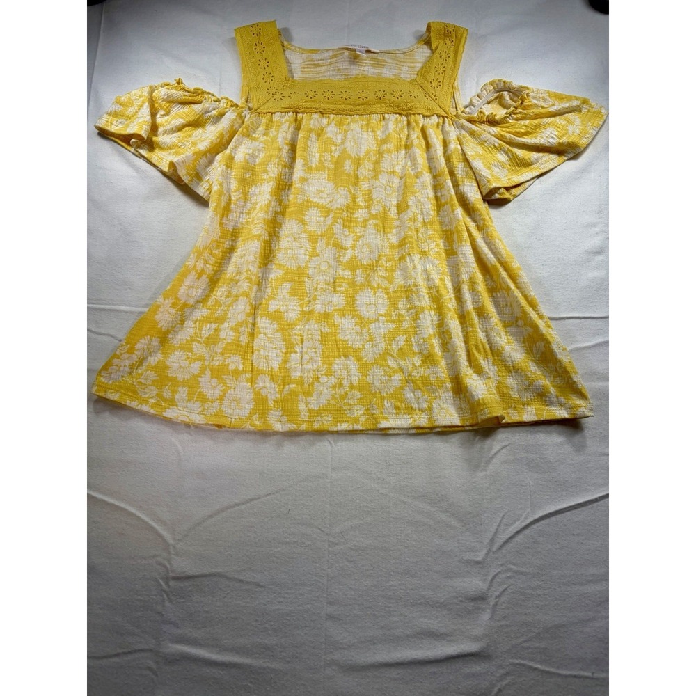 Lauren Conrad Yellow Shoulder Blouse Size M
